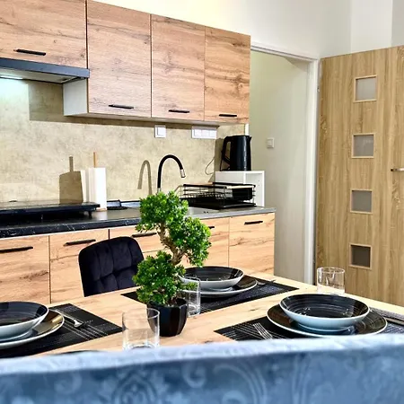 Apartament W Starej Wieży By Libertarent *